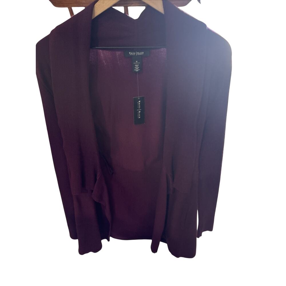 Woman’s Long Sleeve Light Sweater Size M